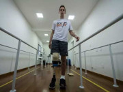 طیارہ حادثے میں بچنے والے برازیلین فٹبالر گلوکار بن گئے