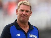 سابق آسٹریلوی لیگ اسپنر شین وارن موٹرسائیکل چلاتے ہوئے حادثہ کا شکار