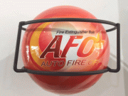 یہ گیند نہیں بلکہ آگ بجھانے والا دستی بم ہے