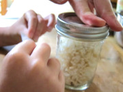 بے جان اشیاء بھی احساسات رکھتی ہیں