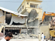 کراچی میں 66 گز پر قائم 6 منزلہ عمارت کا غیر قانونی حصہ گرانے کا حکم