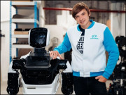 اپنا چہرہ اور آواز ’لائسنس‘ پر دیجیے اور ساڑھے تین کروڑ روپے کمائیے