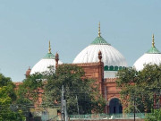 بھارت میں ہندو انتہاپسندوں کی متھرا کی تاریخی عیدگاہ پرقبضے کی دھمکی