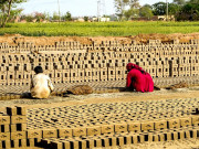 پنجاب میں اینٹوں کے بھٹوں کو زگ زیگ ٹیکنالوجی پر منتقل کرنے کے دعوؤں پر سوال اٹھ گئے 