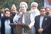 عمرہ پر بیس لاکھ لوگ جاتے ہیں مگر ٹیکس نہیں دیتے نور الحق قادری