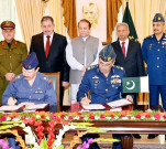 پاکستان عراق کو سپر مشاق طیارے فروخت کرے گا2معاہدوں پر دستخط 