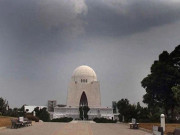 کراچی میں کہیں ہلکی کہیں تیزبارش سردی میں اضافہ