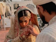 صبور علی  پیا گھر سدھار گئیں رخصتی کے وقت آبدیدہ