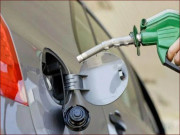 حکومت نے پیٹرولیم مصنوعات کی قیمتوں میں ایک بار پھر اضافہ کردیا