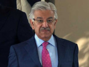 عمران خان کی وجہ سے پی ٹی آئی کے لوگ بھی رو رہے ہیں خواجہ آصف