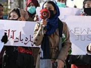 طالبان کا حقوق کا مطالبہ کرنے والی خواتین مظاہرین پر کالی مرچ کا اسپرے