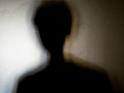 کراچی میں اسکول کے 2 ملازمین نے 4 سالہ بچے کو زیادتی کا نشانہ بنا ڈالا