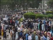 کیا یہ ملک ایسے ہی چلتا رہے گا