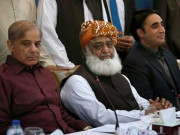 لاہور دھماکا اپوزیشن رہنماؤں کی حکومت پر کڑی تنقید