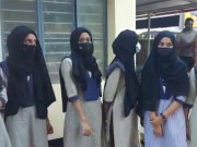 بھارت میں وزیر تعلیم نے حجاب کو ڈسپلن کی خلاف ورزی قرار دے دیا