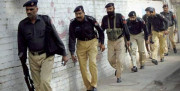 کورنگی  پولیس مقابلے میں 2 ڈاکو ہلاک ساتھی فرار