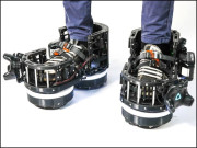 ورچوئل رئیلیٹی چشموں کے بعد ’وی آر جوتے‘ بھی پیش کردیئے گئے