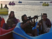 طالبان جنگجوؤں پر اسلحے کے ساتھ پارکس میں جانے پرپابندی عائد