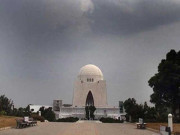 کراچی کے مختلف علاقوں میں ہلکی بارش سے موسم خوشگوار