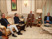 مسلم لیگ ن نے حکومت گرانے کے لیے ایم کیو ایم سے حمایت مانگ لی