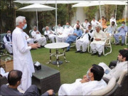 ترین گروپ کا ’ دیکھو انتظار کرو ‘ کی پالیسی اپنانے کا فیصلہ