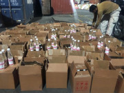 کراچی میں عرق گلاب کی بوتلوں سے 34 ارب روپے مالیت کی منشیات برآمد