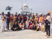 کرتارپورمیں پاکستان اوربھارت میں منقسم ایک اورخاندان کی 75 سال بعد ملاقات