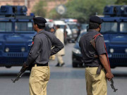کراچی منشیات فروشوں  اور جواریوں کی سرپرستی کے الزام میں ایس ایچ او سمیت 2 اہلکار گرفتار