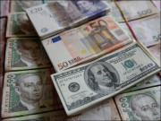ہفتے بھر میں ڈالر اور ریال کی قدر بڑھ گئی یورو اور پاؤنڈ کی قیمت میں کمی