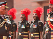 بھارتی حکومت اپنی ہی فوج کی نقل وحرکت سے خوفزدہ ہوگئی تھی