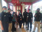 پشاوربی آر ٹی میں موبائل فون چوری کرنے والی 2 خواتین گرفتار