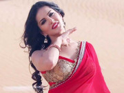 بیوی تلاش کرو سنی لیون کا دیوانے مداح کو پیغام