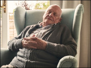 دن میں زیادہ دیر سوتے رہنا بھی دماغی بیماری کی علامت ہے تحقیق