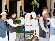 خیبرپختونخوا میں 8 شخصیات کو یوم پاکستان پر صدارتی سول اعزازات سے نوازا گیا