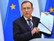 پولینڈ میں 45 روسی سفارت کار جاسوسی کے الزام میں ملک بدر