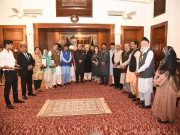 گورنر ہاؤس سندھ میں 18 شخصیات کو سول ایوارڈز دینے کی تقریب کا انعقاد