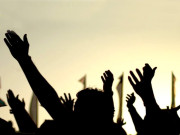 مستقبل سے مایوس نوجوان کس راستے پر جا رہا ہے