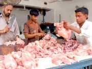 لاہور میں مرغی کے گوشت کی قیمت بے قابو، شہری پریشان