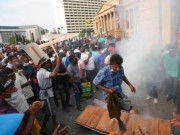 سری لنکا میں معاشی بحران سنگین کابینہ کے26 ارکان نے استعفیٰ دے دیا