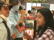 انتہاپسند اینکرپروڈکٹ کا اردومیں نام دیکھ کرآگ بگولہ منیجرکا کرارا جواب