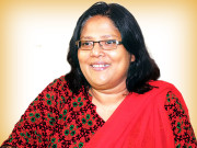 ادب ادب ہوتا ہے اُسے خانوں میں تقسیم کرنا دُرست نہیں  سعدیہ عزیز آفریدی