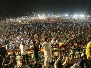 پی ٹی آئی کے کراچی جلسے میں حادثہ 8 افراد زخمی
