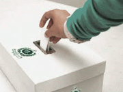 حکومت کا اوورسیز پاکستانیوں کو ووٹ کا حق دینے کے قانون پر نظر ثانی کا فیصلہ