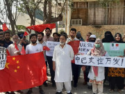 جامعہ کراچی خودکش حملہ کنفیوشس انسٹی ٹیوٹ کے طلبہ کا احتجاج