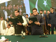 حمزہ شہباز نے وزیراعلی پنجاب کے عہدے کا حلف اٹھالیا