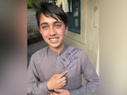 عمران خان کے نوعمر پرستار کی بنی گالہ میں ملاقات کروا دی گئی