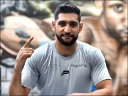 سابق عالمی چیمپئن عامر خان نے باکسنگ کو خیرباد کہہ دیا