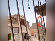 محبت میں ناکامی پر لڑکی کی چھت سے چھلانگ لگانے کی ویڈیو وائرل
