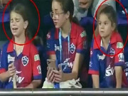 ڈیوڈ وارنر کے جلد آؤٹ ہونے پر بیٹیاں رونے لگیں ویڈیو وائرل