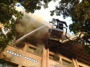 لاہورکے چلڈرن اسپتال میں آگ لگ گئی